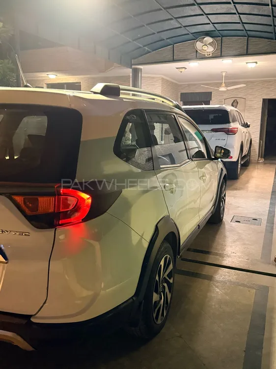 Honda BR-V 2018 for Sale in Lahore Honda BR-V 2018 for Sale in Lahore Image-6