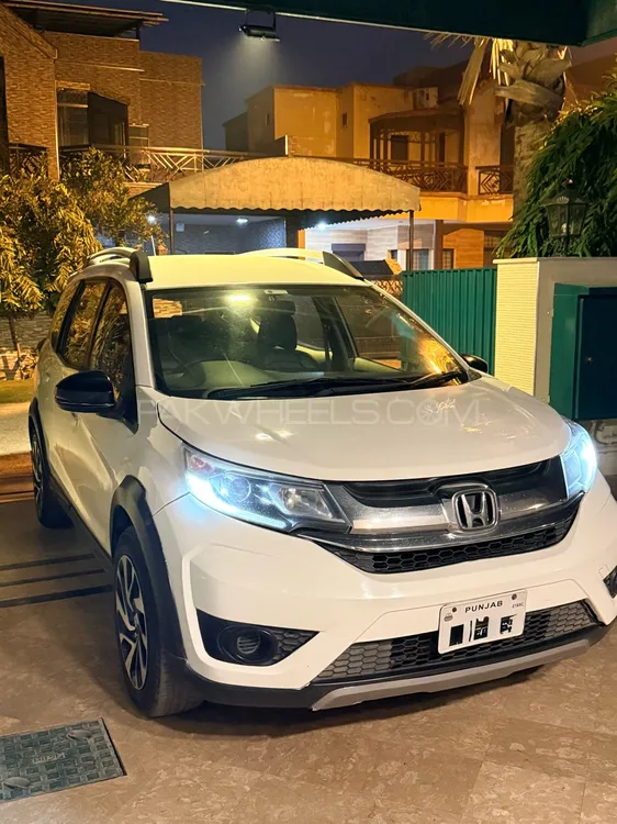 Honda BR-V 2018 for Sale in Lahore Honda BR-V 2018 for Sale in Lahore Image-1
