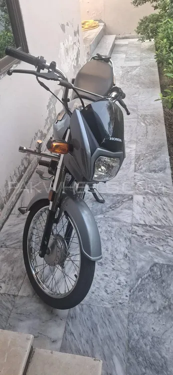 Honda CD 70 Dream 2025 for Sale Honda CD 70 Dream 2025 for Sale Image-3