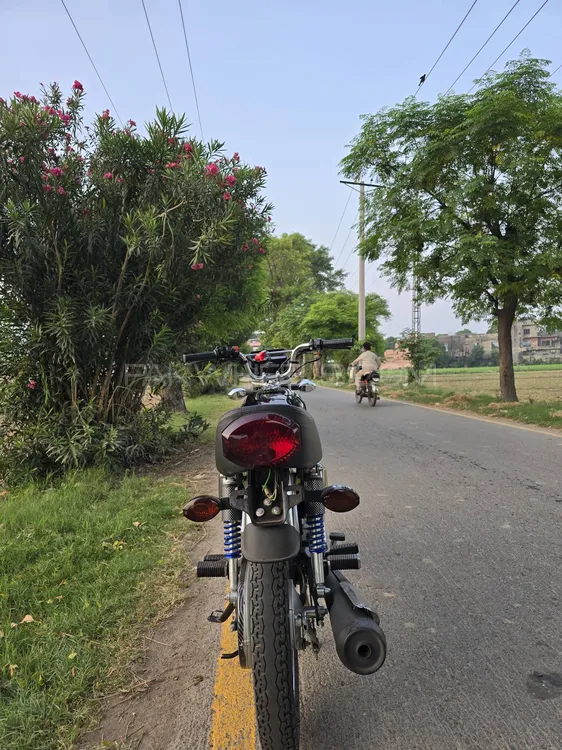 Honda CG 125 Special Edition 2024 for Sale Honda CG 125 Special Edition 2024 for Sale Image-4