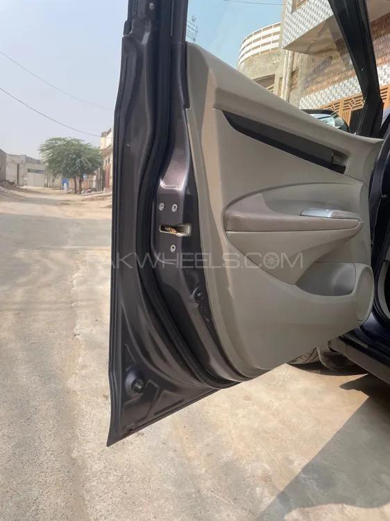 Honda City 2014 for Sale in Multan Honda City 2014 for Sale in Multan Image-11