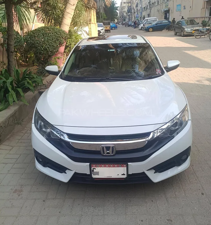 Honda Civic 2018 for Sale in Karachi Image-1
