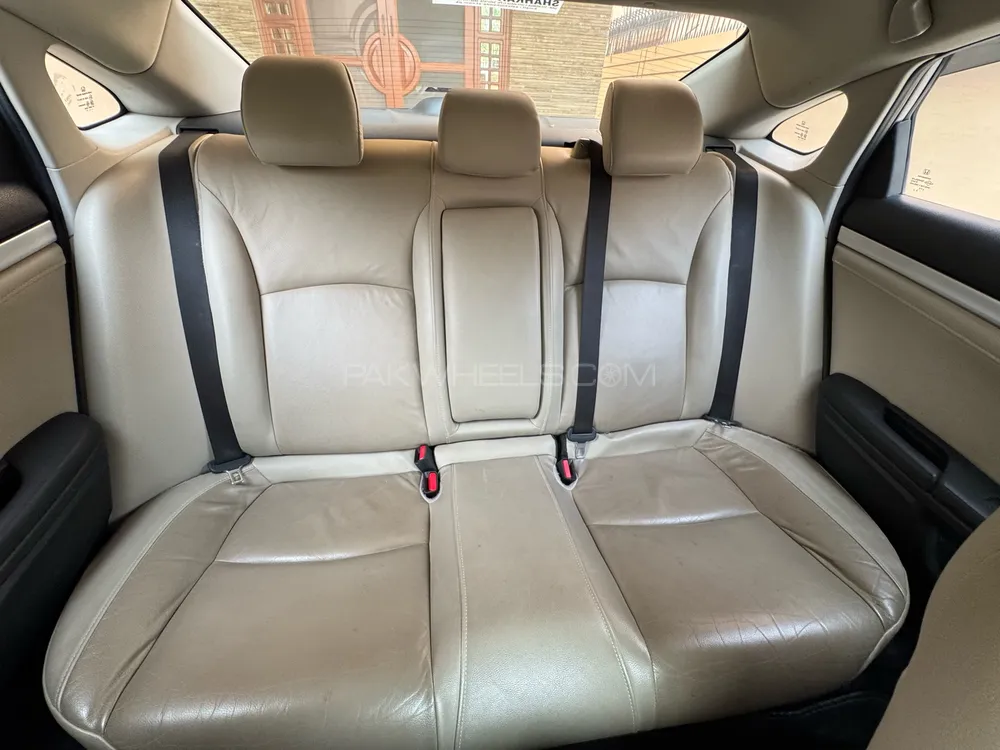 Honda Civic 2021 for Sale in Karachi Honda Civic 2021 for Sale in Karachi Image-11