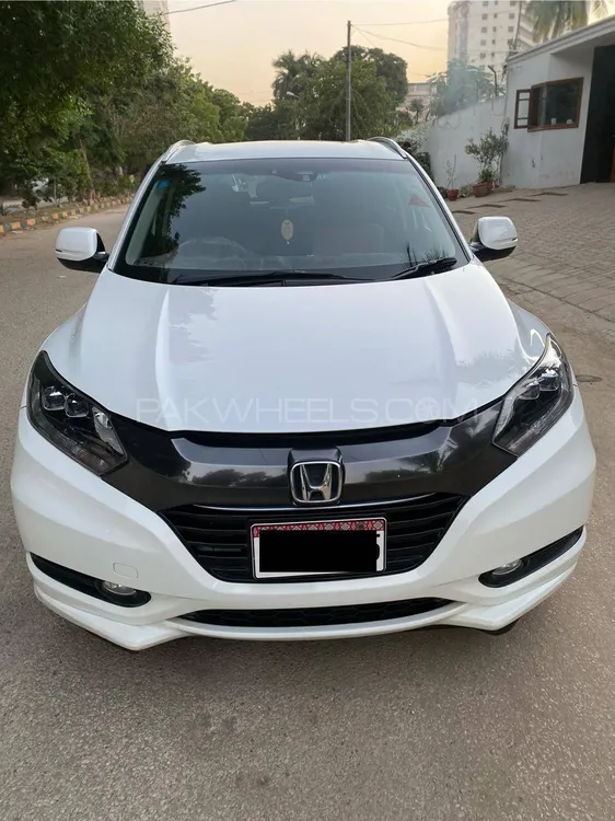 Honda Vezel 2014 for Sale in Karachi Honda Vezel 2014 for Sale in Karachi Image-2