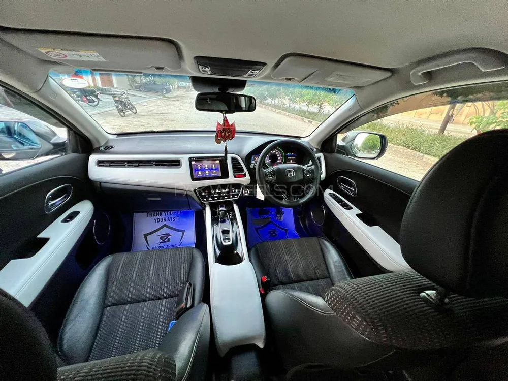 Honda Vezel 2014 for Sale in Karachi Honda Vezel 2014 for Sale in Karachi Image-4