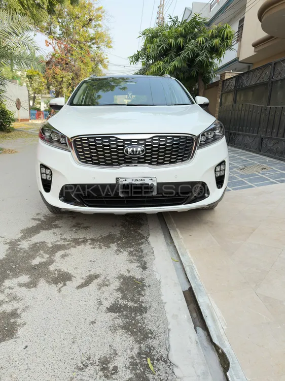KIA Sorento 2023 for Sale in Lahore KIA Sorento 2023 for Sale in Lahore Image-1