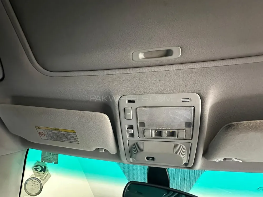 Lexus RX Series 2003 for Sale in Karachi Lexus RX Series 2003 for Sale in Karachi Image-13