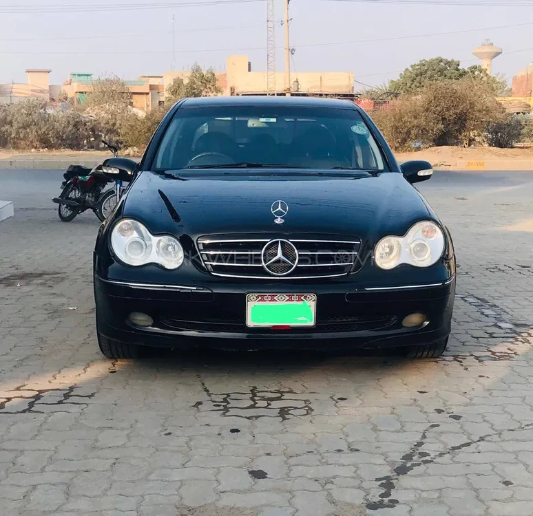 Mercedes Benz C Class 2003 for Sale in Lahore Mercedes Benz C Class 2003 for Sale in Lahore Image-3