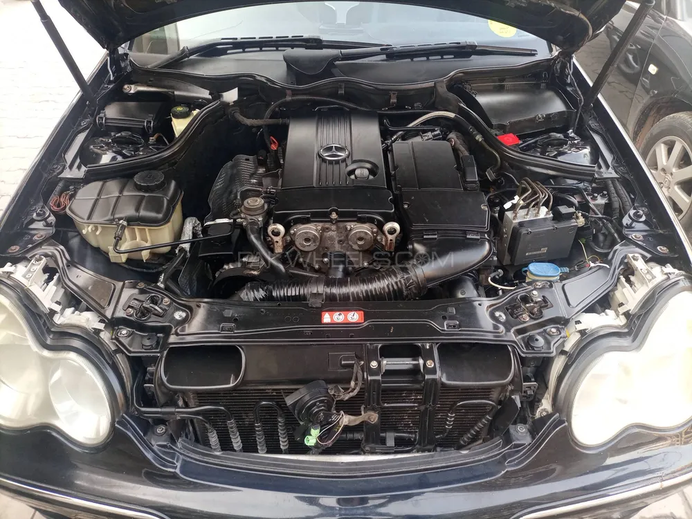 Mercedes Benz C Class 2006 for Sale in Rawalpindi Mercedes Benz C Class 2006 for Sale in Rawalpindi Image-4
