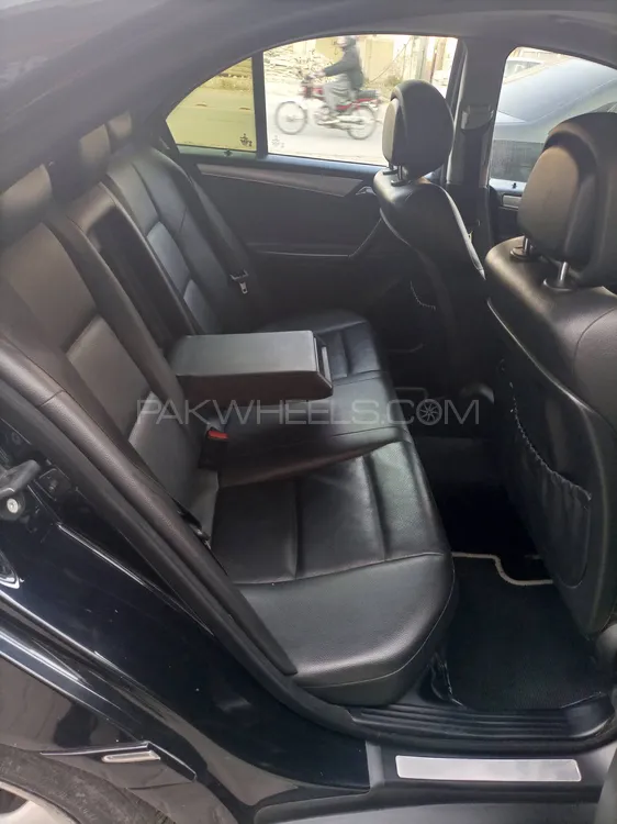 Mercedes Benz C Class 2006 for Sale in Rawalpindi Mercedes Benz C Class 2006 for Sale in Rawalpindi Image-11