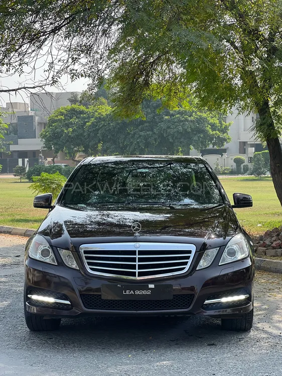 Mercedes Benz E Class 2012 for Sale in Lahore Image-1