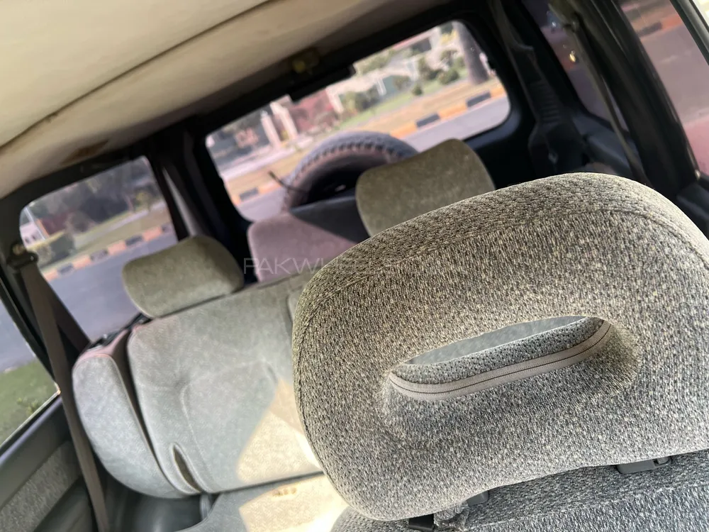Mitsubishi Pajero 1993 for Sale in Lahore Mitsubishi Pajero 1993 for Sale in Lahore Image-10