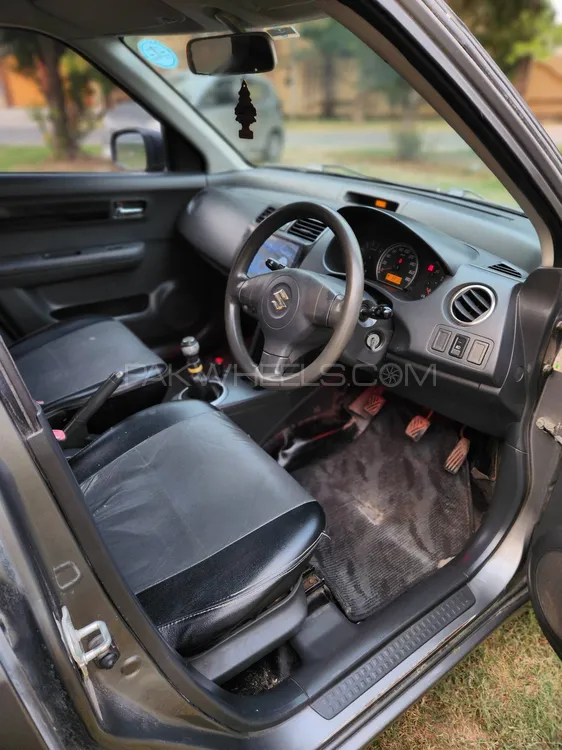 Suzuki Swift 2010 for Sale in Lahore Suzuki Swift 2010 for Sale in Lahore Image-9