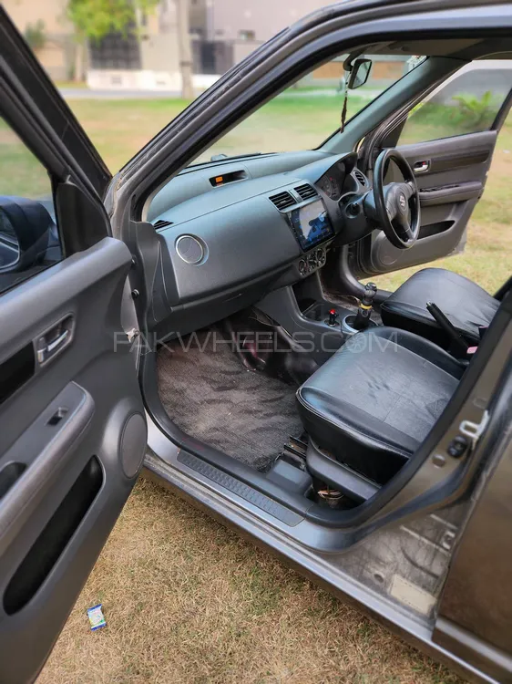 Suzuki Swift 2010 for Sale in Lahore Suzuki Swift 2010 for Sale in Lahore Image-11
