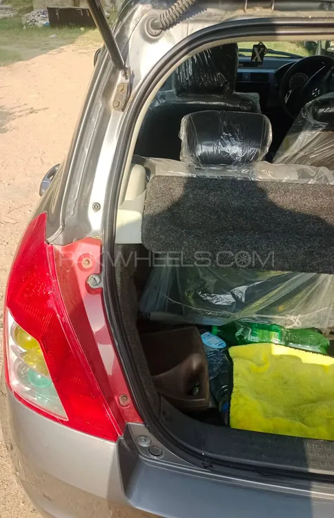 Suzuki Swift 2010 for Sale in Karachi Suzuki Swift 2010 for Sale in Karachi Image-10