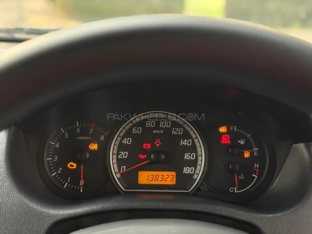 Suzuki Swift 2012 for Sale in Lahore Suzuki Swift 2012 for Sale in Lahore Image-9