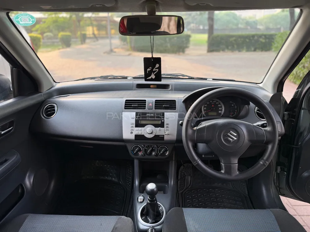 Suzuki Swift 2012 for Sale in Lahore Suzuki Swift 2012 for Sale in Lahore Image-8