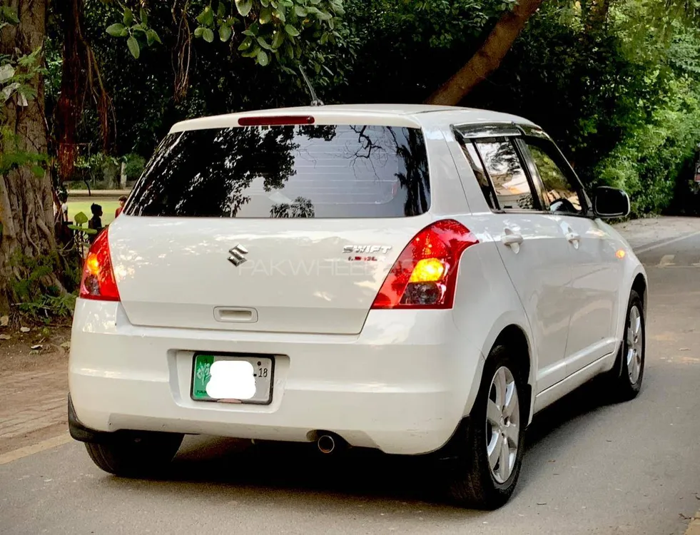 Suzuki Swift 2018 for Sale in Lahore Suzuki Swift 2018 for Sale in Lahore Image-10