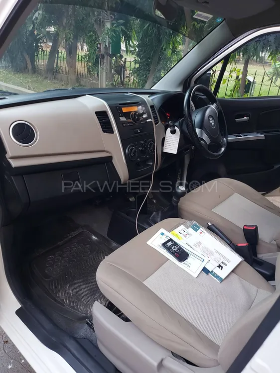 Suzuki Wagon R 2017 for Sale in Lahore Suzuki Wagon R 2017 for Sale in Lahore Image-12