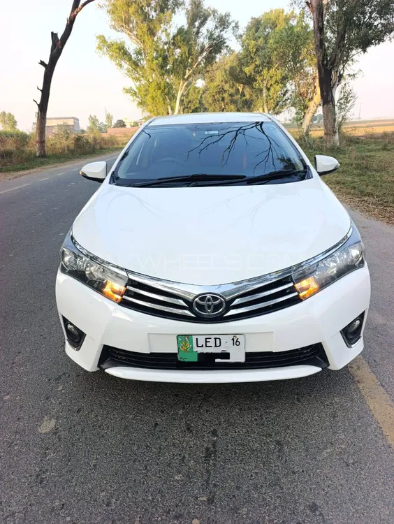 Toyota Corolla 2016 for Sale in Sialkot Toyota Corolla 2016 for Sale in Sialkot Image-1