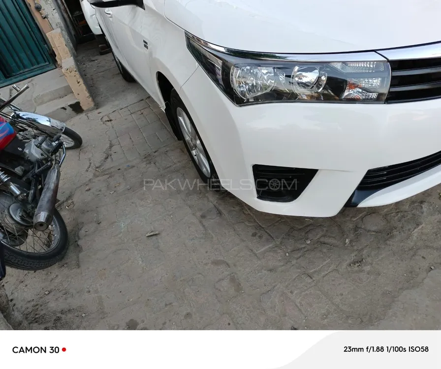 Toyota Corolla 2017 for Sale in Multan Toyota Corolla 2017 for Sale in Multan Image-4
