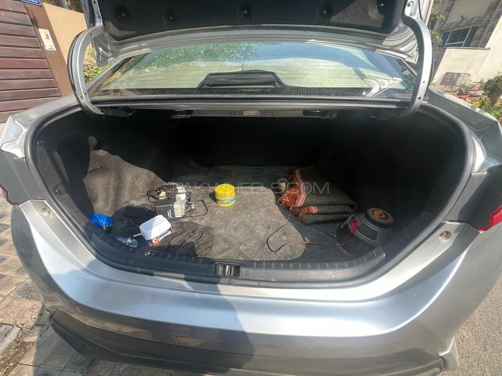 Toyota Corolla 2020 for Sale in Faisalabad Toyota Corolla 2020 for Sale in Faisalabad Image-12