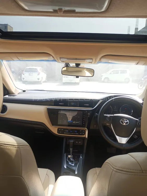 Toyota Corolla 2020 for Sale in Multan Toyota Corolla 2020 for Sale in Multan Image-10