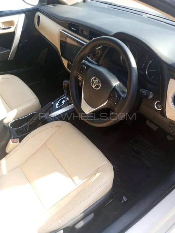 Toyota Corolla 2020 for Sale in Multan Toyota Corolla 2020 for Sale in Multan Image-9