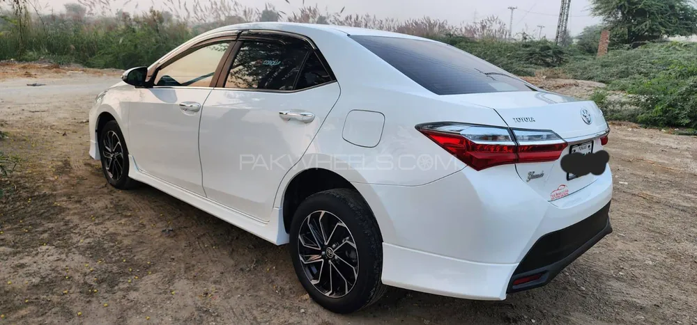 Toyota Corolla 2024 for Sale in Multan Toyota Corolla 2024 for Sale in Multan Image-9