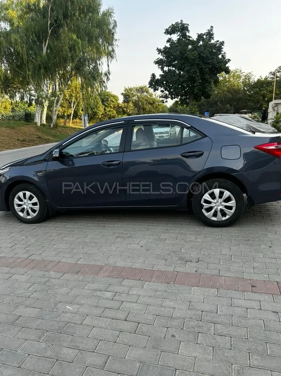 Toyota Corolla 2015 for Sale in Islamabad Toyota Corolla 2015 for Sale in Islamabad Image-2