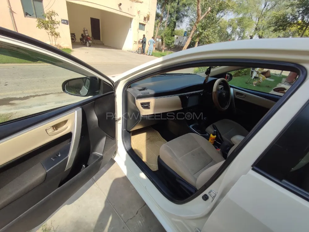 Toyota Corolla 2016 for Sale in Multan Toyota Corolla 2016 for Sale in Multan Image-13