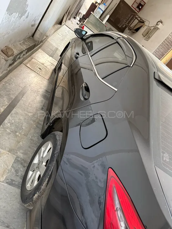 Toyota Corolla 2016 for Sale in Multan Toyota Corolla 2016 for Sale in Multan Image-9