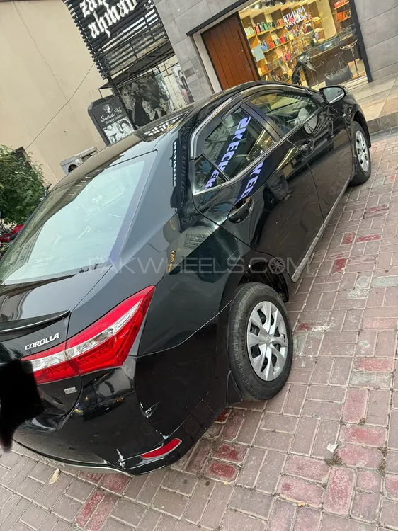 Toyota Corolla 2017 for Sale in Sialkot Toyota Corolla 2017 for Sale in Sialkot Image-6