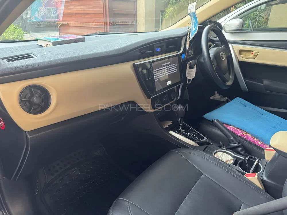 Toyota Corolla 2020 for Sale in Lahore Toyota Corolla 2020 for Sale in Lahore Image-7