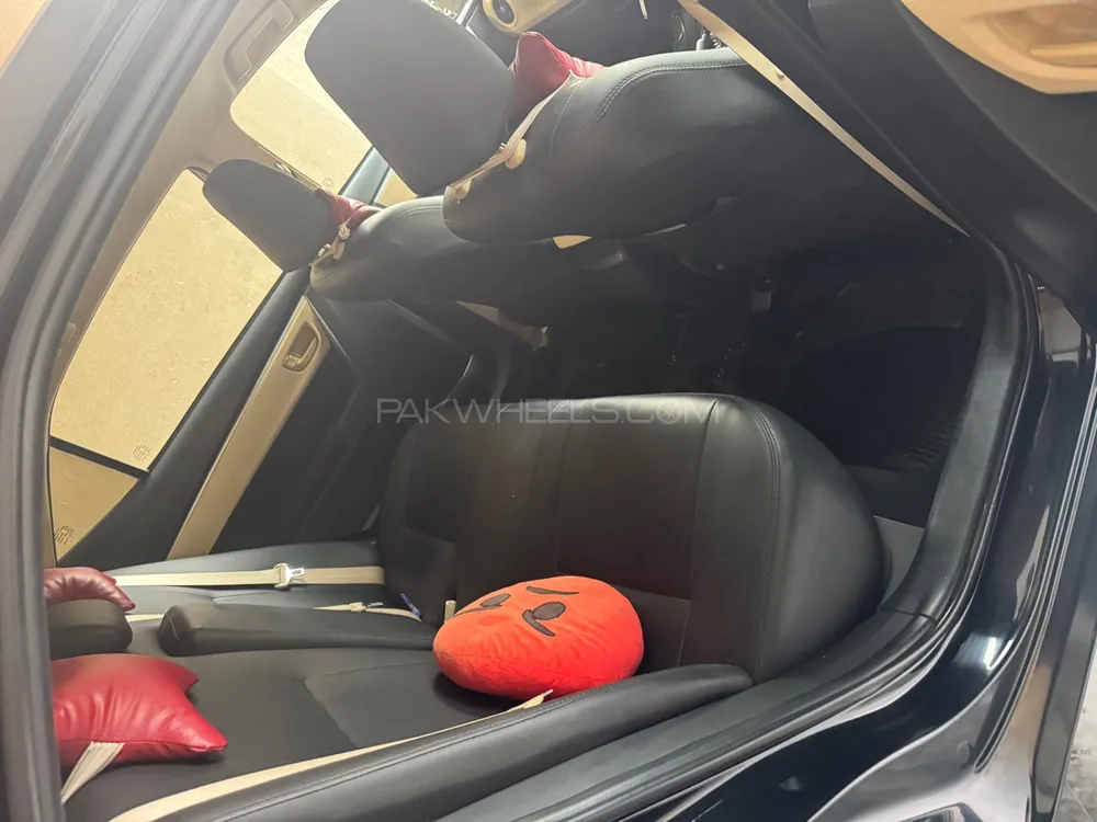 Toyota Corolla 2020 for Sale in Lahore Toyota Corolla 2020 for Sale in Lahore Image-12