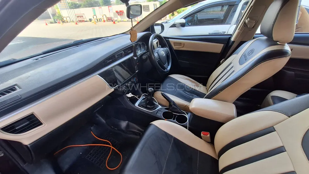 Toyota Corolla 2016 for Sale in Lahore Toyota Corolla 2016 for Sale in Lahore Image-5