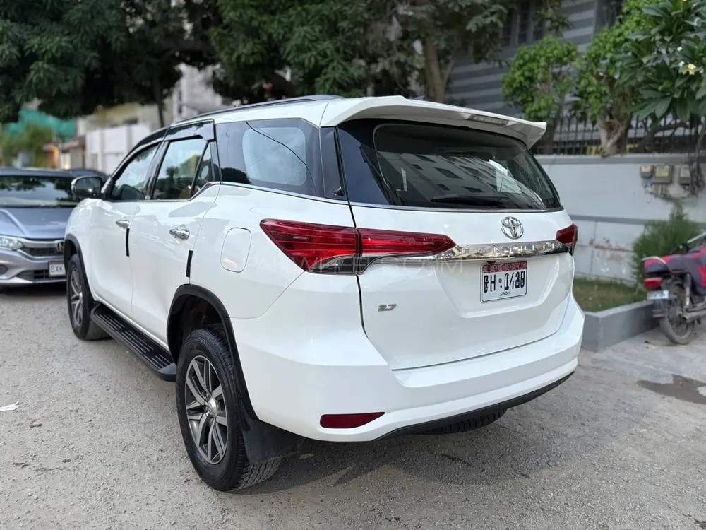 Toyota Fortuner 2018 for Sale in Karachi Toyota Fortuner 2018 for Sale in Karachi Image-3