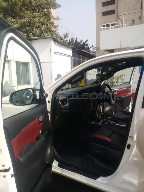 Toyota Fortuner 2022 for Sale in Lahore Toyota Fortuner 2022 for Sale in Lahore Image-6