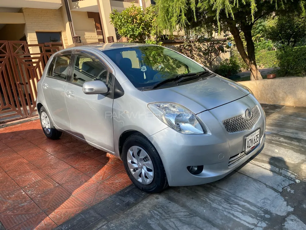 Toyota Vitz 2007 for Sale in Islamabad Image-1