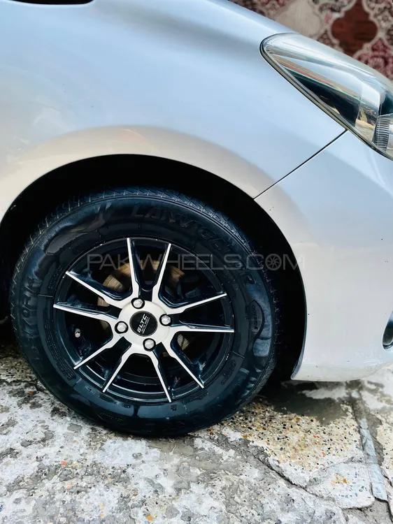 Toyota Vitz 2011 for Sale in Peshawar Toyota Vitz 2011 for Sale in Peshawar Image-9