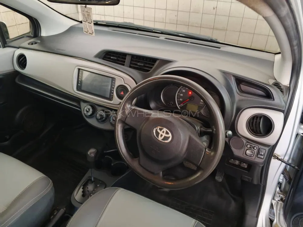 Toyota Vitz 2012 for Sale in Faisalabad Toyota Vitz 2012 for Sale in Faisalabad Image-13