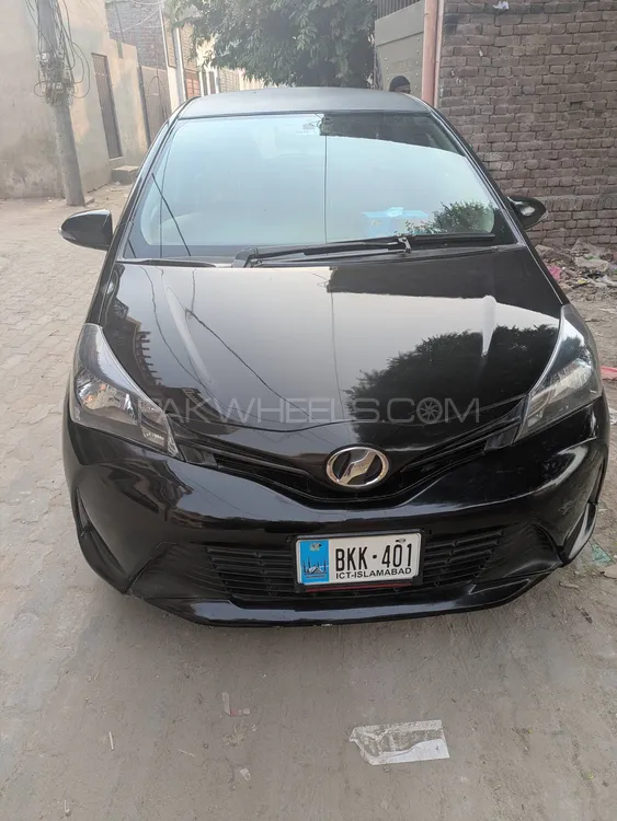 Toyota Vitz 2014 for Sale in Multan Toyota Vitz 2014 for Sale in Multan Image-9