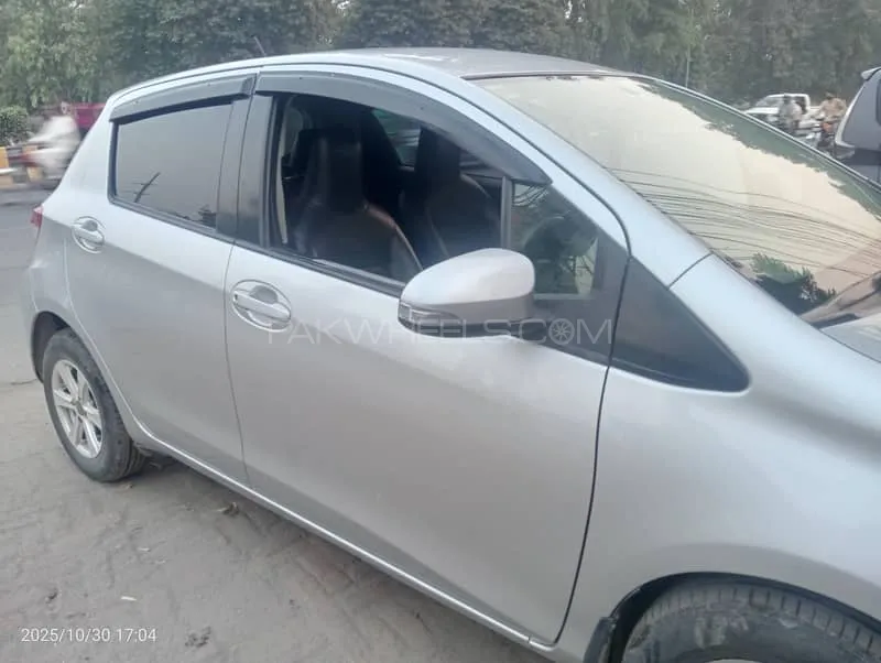 Toyota Vitz 2016 for Sale in Faisalabad Toyota Vitz 2016 for Sale in Faisalabad Image-8