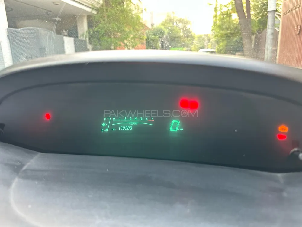 Toyota Vitz 2006 for Sale in Lahore Toyota Vitz 2006 for Sale in Lahore Image-15