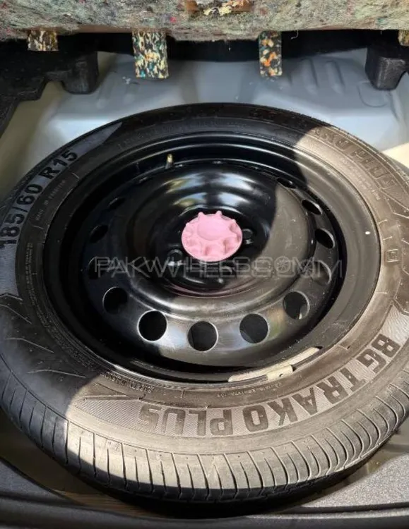 Toyota Yaris Sedan 2021 for Sale in Lahore Image-1