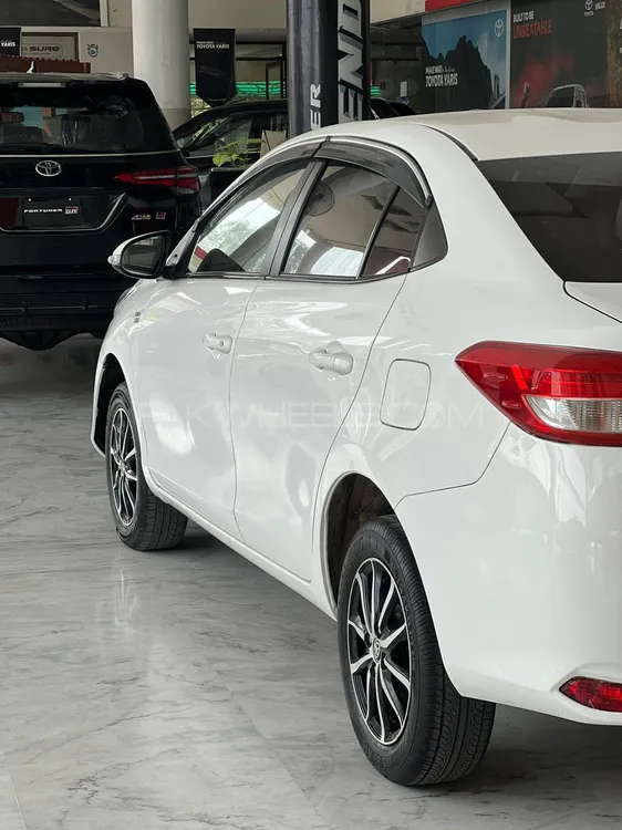 Toyota Yaris Sedan 2021 for Sale in Lahore Toyota Yaris Sedan 2021 for Sale in Lahore Image-3