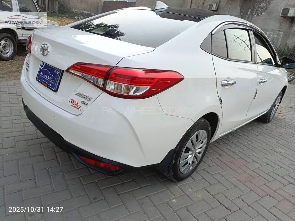 Toyota Yaris Sedan 2024 for Sale in Gujranwala Toyota Yaris Sedan 2024 for Sale in Gujranwala Image-3