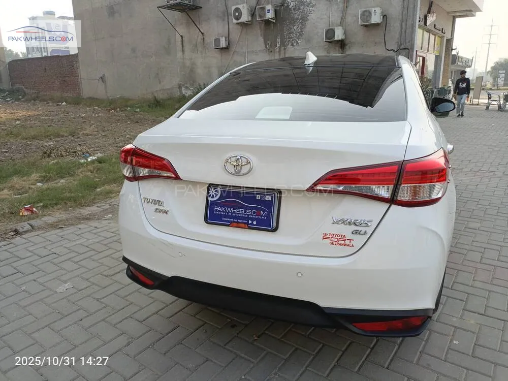 Toyota Yaris Sedan 2024 for Sale in Gujranwala Toyota Yaris Sedan 2024 for Sale in Gujranwala Image-4