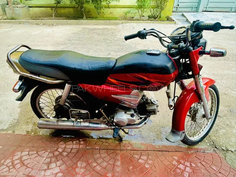 Yamaha YD-100 Junoon 2010 for Sale Yamaha YD-100 Junoon 2010 for Sale Image-3