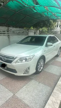 Toyota Camry Hybrid 2013